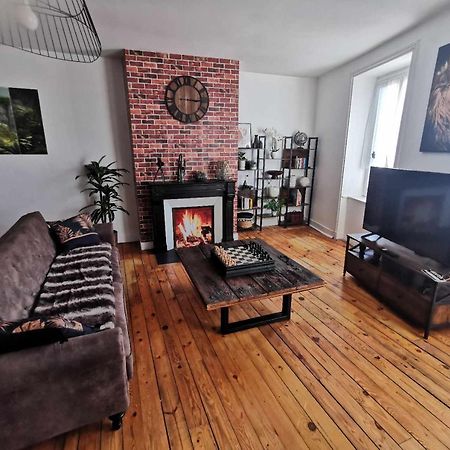 Bel Appartement De 1 A 7 Personnes Ambert Bagian luar foto