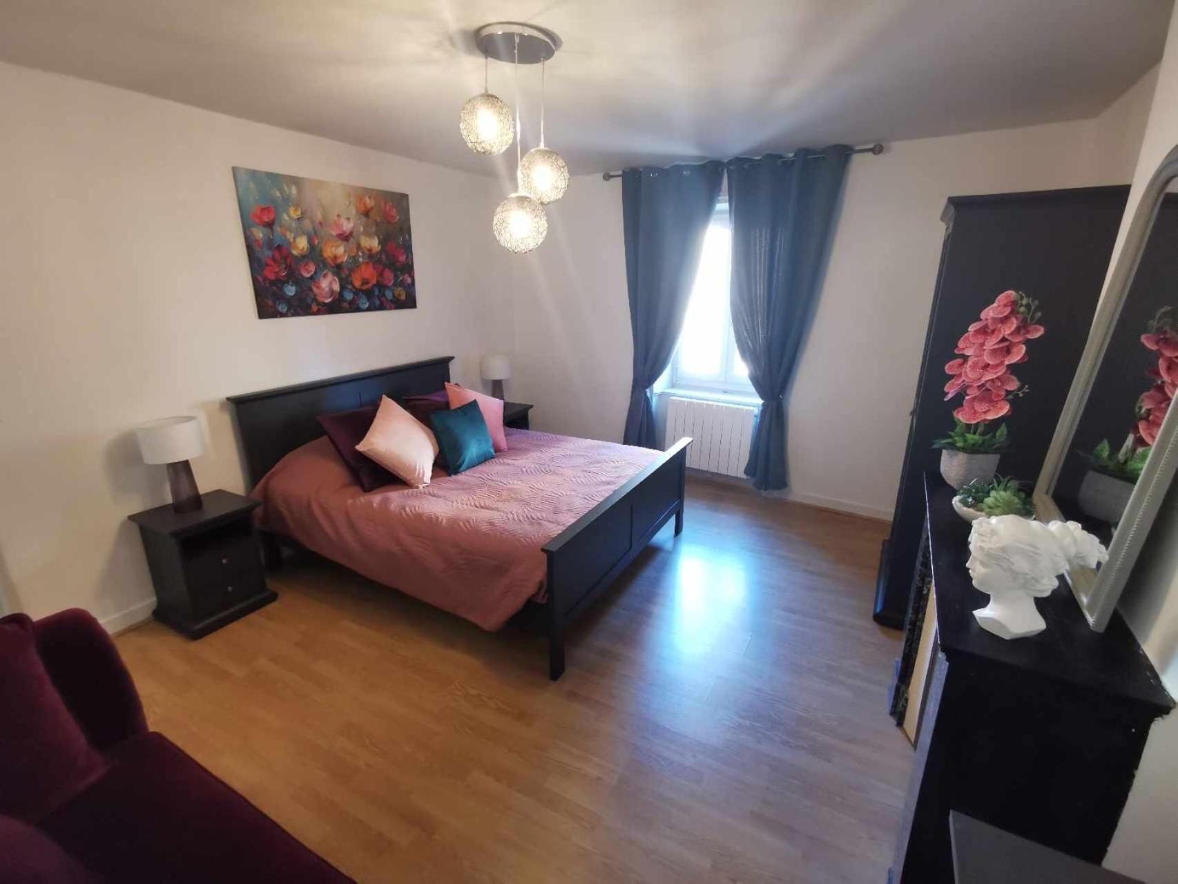 Bel Appartement De 1 A 7 Personnes Ambert Bagian luar foto